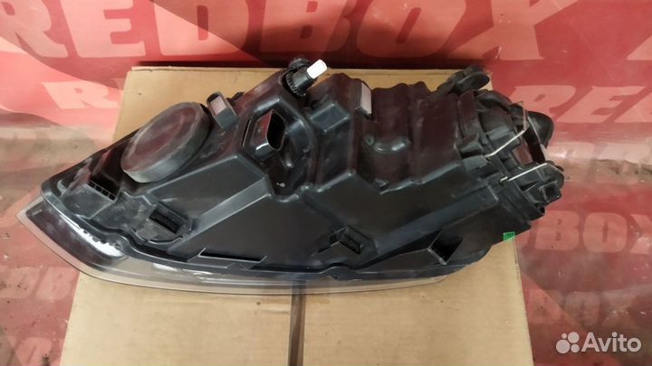 Фара VW polo sedan 10-15 правая KHL8014STD