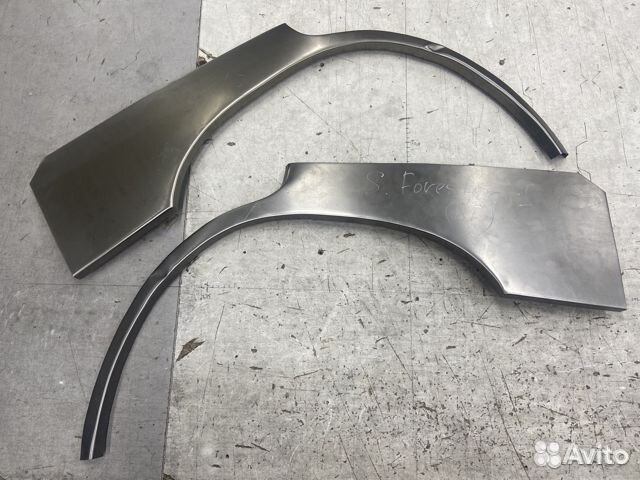Subaru Forester SF арки задних крыльев правый