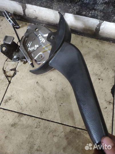 Ручник Nissan Tiida C11