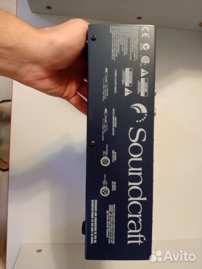 Микшер Soundcraft EPM 6