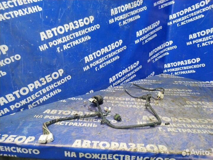 Проводка двери Chevrolet Niva внедорожник 2123