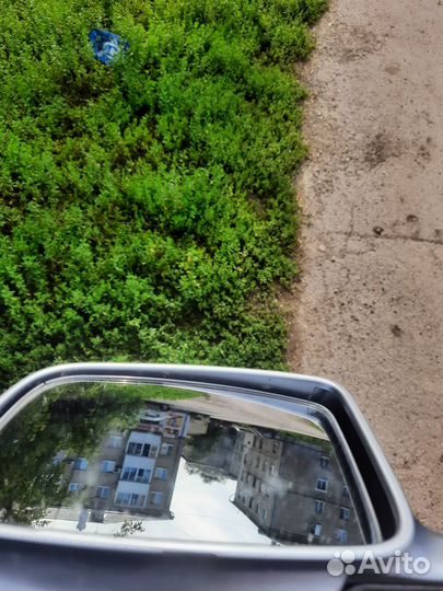 Боковое зеркало на lancer 9
