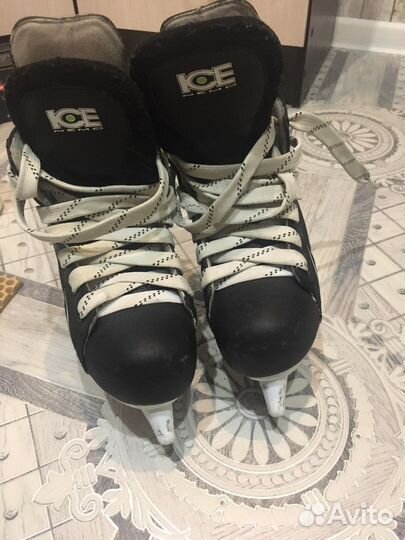 Коньки хоккейные 35