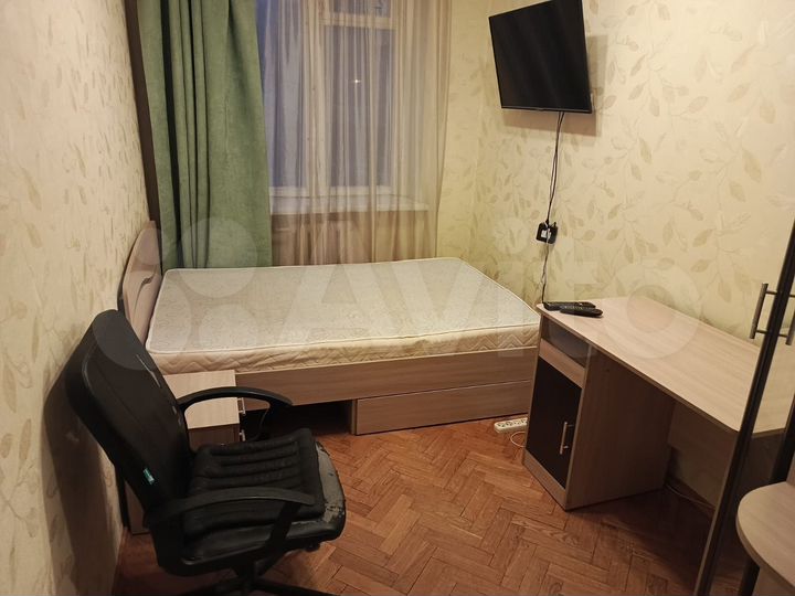 Комната 13 м² в 2-к., 3/5 эт.