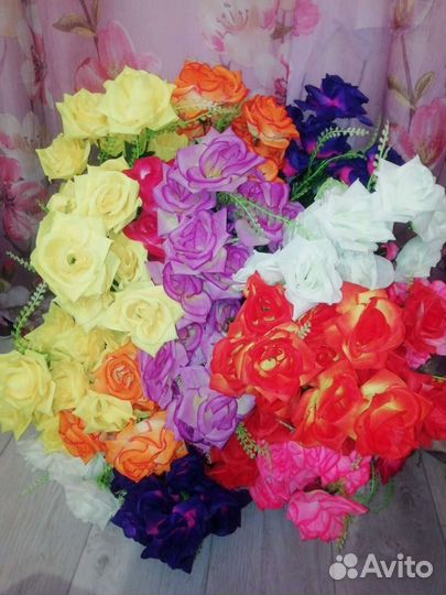 Букет цветы на кладбище