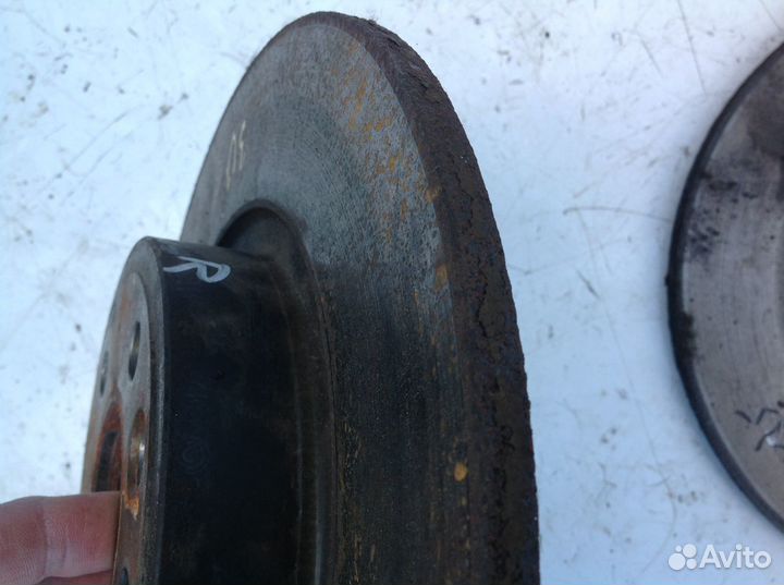 Jaguar E-Pace Задние тормозные диски