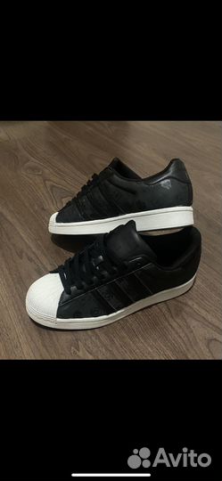 Кроссовки Adidas