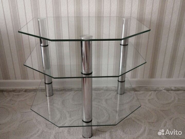 Стеклянная тумба под тв