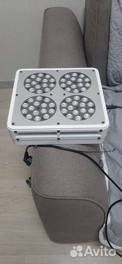 Apollo white 4 Led светильник 140 Вт