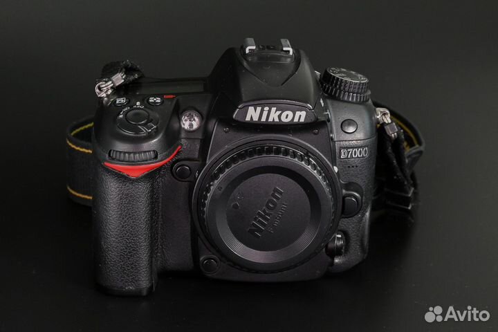 Nikon d7000 body