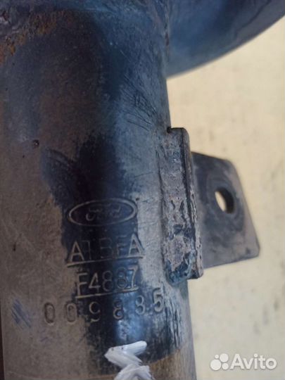 Стойка передняя Форд конект