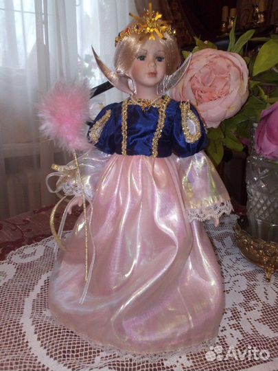 Фарфоровая кукла Царевна-лебедь