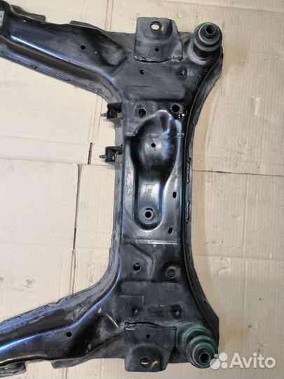 Подрамник передний балка Nissan X-Trail T31