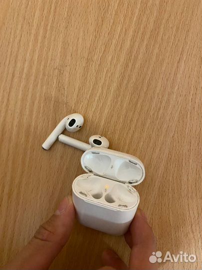 Airpods 2