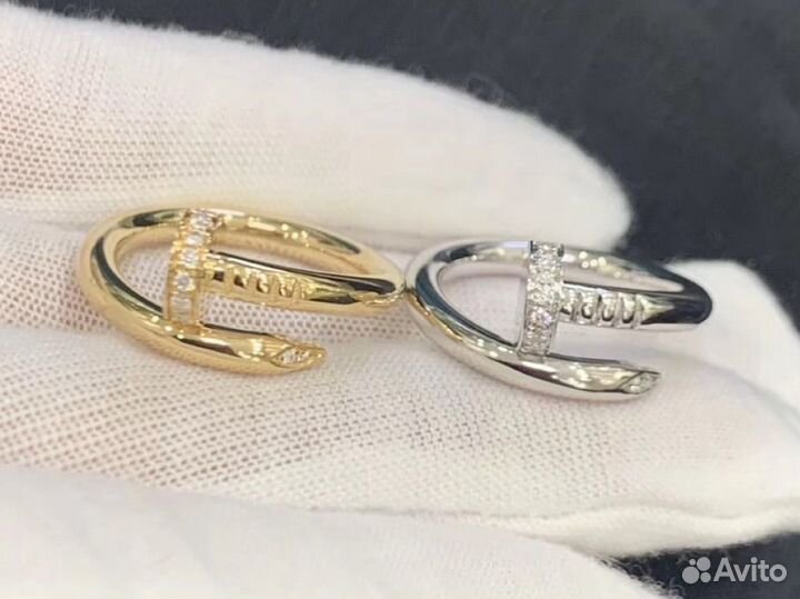 Золотое кольцо Cartier
