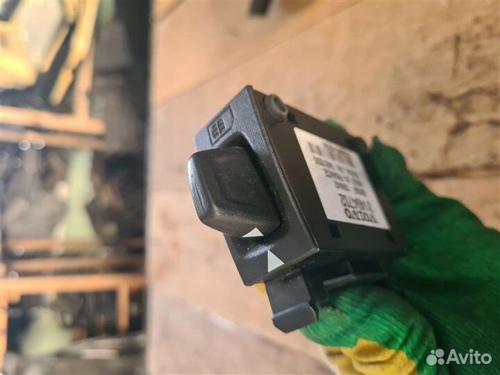 Держатель SIM карты Volvo Xc90 2 2016