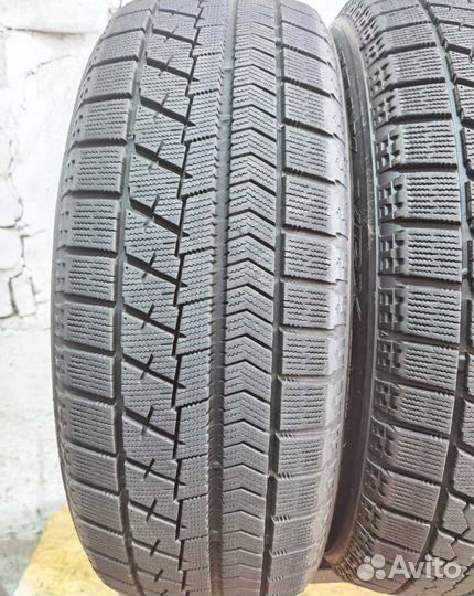 Bridgestone Blizzak VRX 215/60 R17 96Q