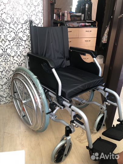 Коляска инвалидная новая