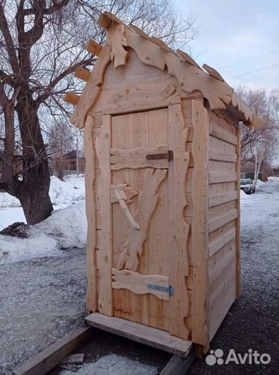 Дачный туалет деревянный