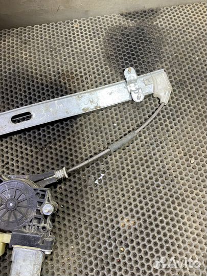 Стеклоподъёмник задний левый Киа Рио 2 Rio Седан