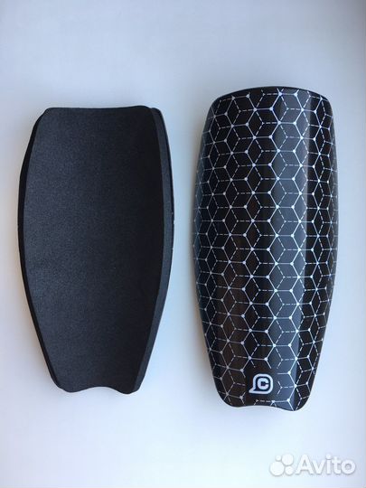 Футбольные щитки Cup's(новые)