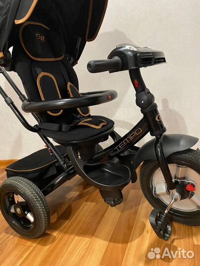 Велосипед-коляска с родительской ручкой