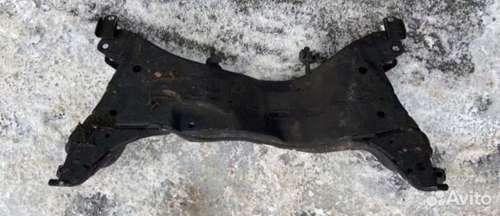 Подрамник передний Mitsubishi Lancer 9