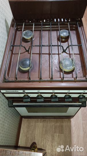 Продам газовую плиту бу