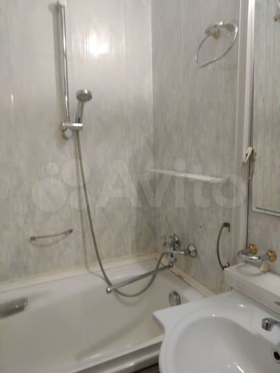 2-к. квартира, 53,7 м², 8/10 эт.