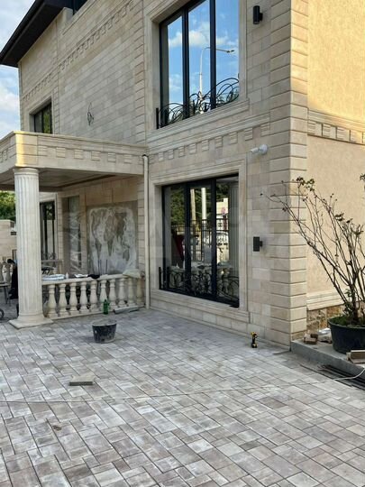 Дом 550 м² на участке 7,1 сот.