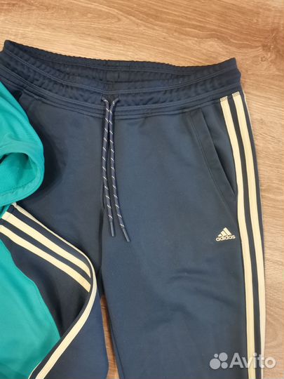 Спортивный костюм adidas