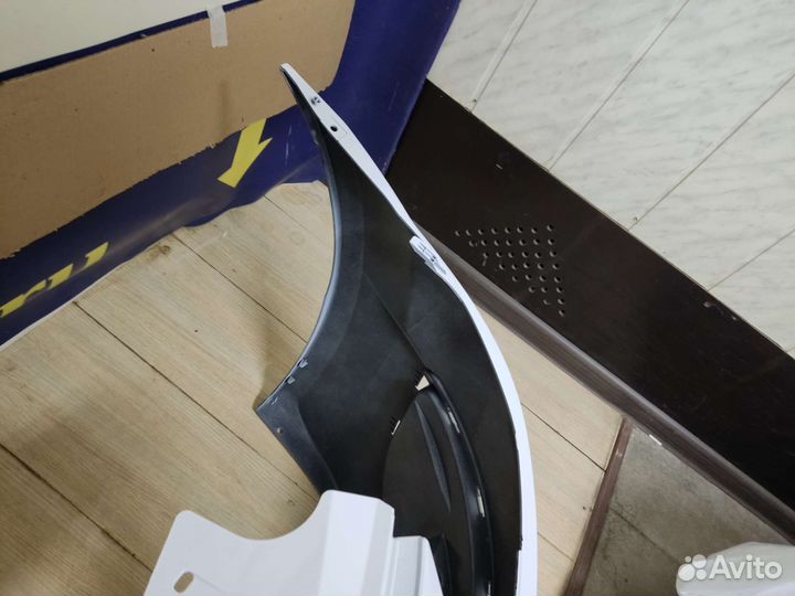 Бампер передний largus в цвет новый+ доставка