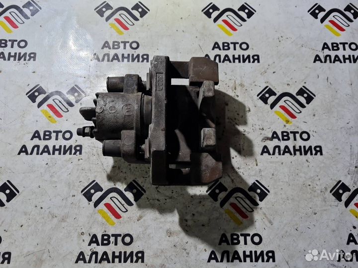 Суппорт задний правый Bmw 5 E60 N52B25 2006