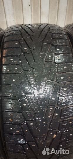 Nokian Tyres Hakkapeliitta 7 SUV 275/45 R20