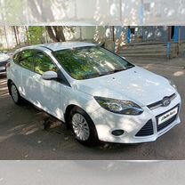 Ford Focus 1.6 AMT, 2013, 201 000 км, с пробегом, цена 1 055 000 руб.