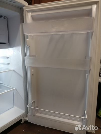 Холодильник бу маленький Бирюса 108