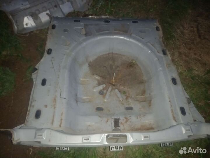 Задняя панель с карытом nissan almera g15