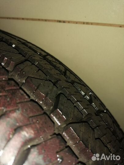 Michelin 235 70 15