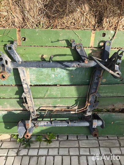 Подрамник Mercedes Vito 638