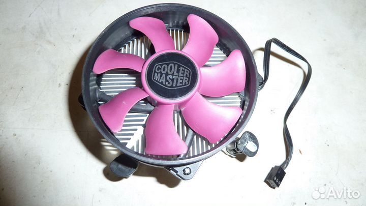 Кулеры для процессоров разные чистые исправные