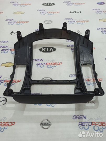 Рамка магнитолы Nissan Note 1.6 HR16 2013