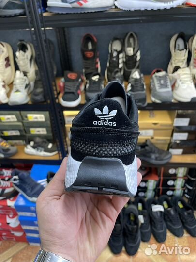 Кроссовки мудские adidas retropy