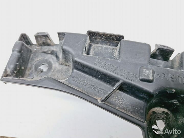 Кронштейн переднего бампера левый Renault Logan I