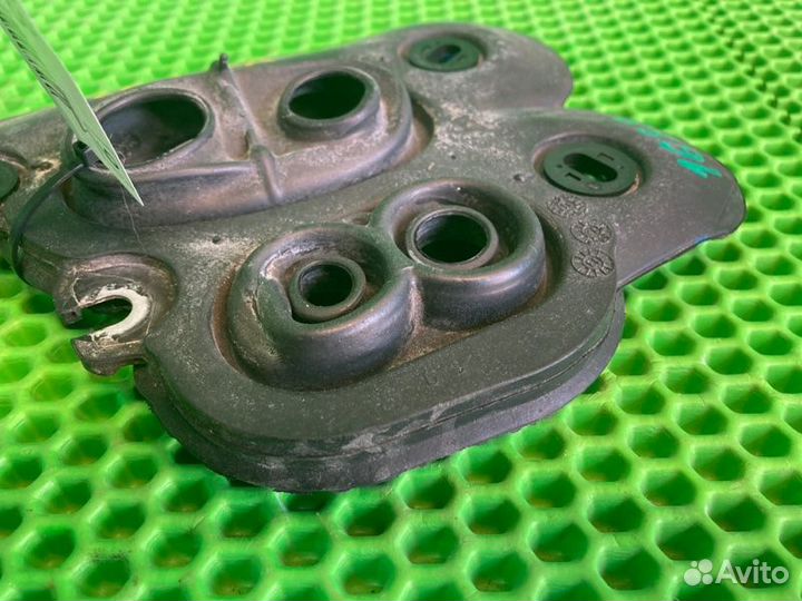 Уплотнитель кузова Bmw X1 E84 N20B20A 2012