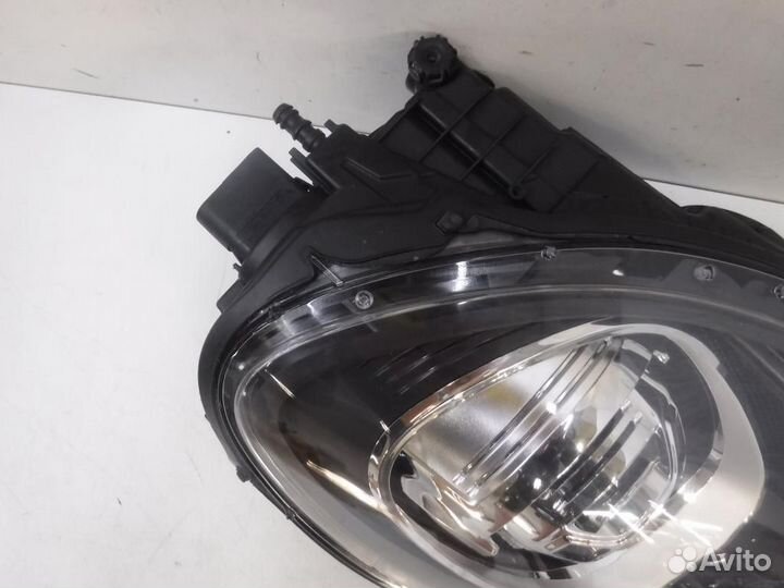 Фара правая Porsche Macan