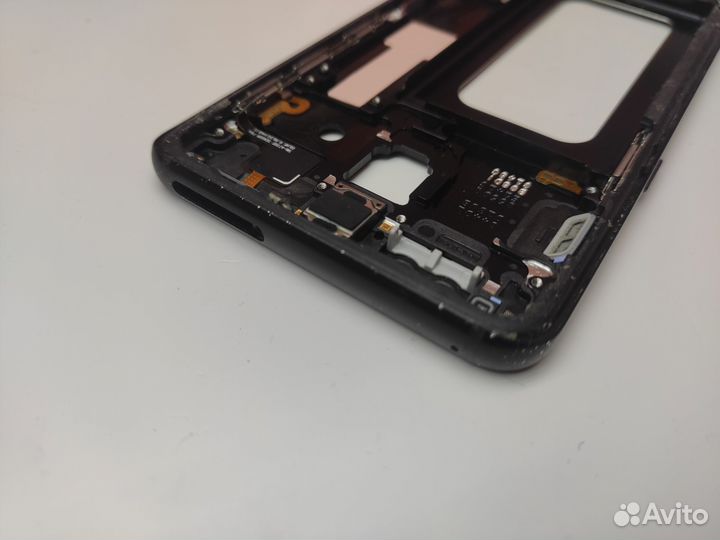 Рамка дисплея для Samsung A530 Galaxy A8 (A530F)