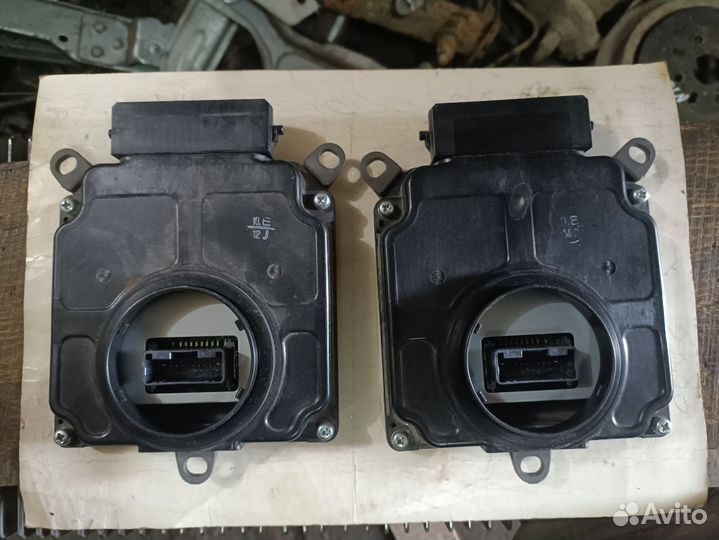 Блок управления фары Toyota Rav4 2019