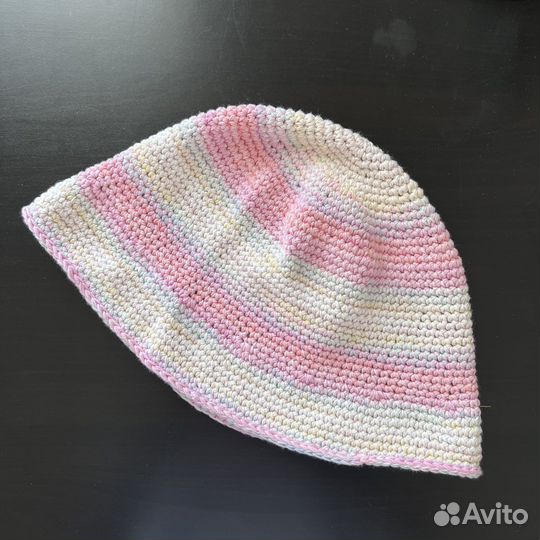 Вязанные шляпки ручной работы панамки