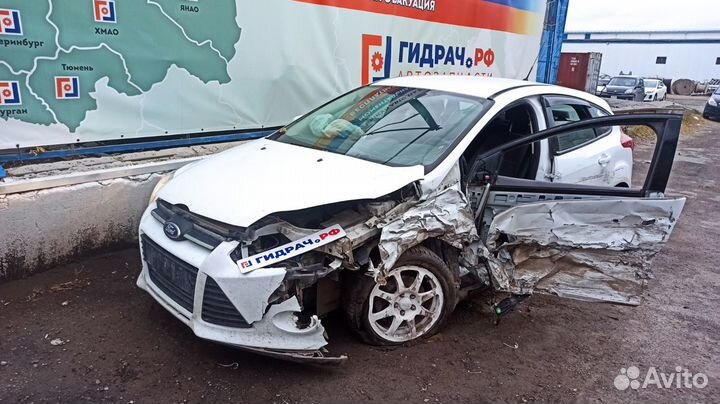 Ручка двери задней правой наружняя Ford Focus 3