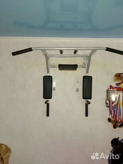 Турник настенный 3 в 1 бу